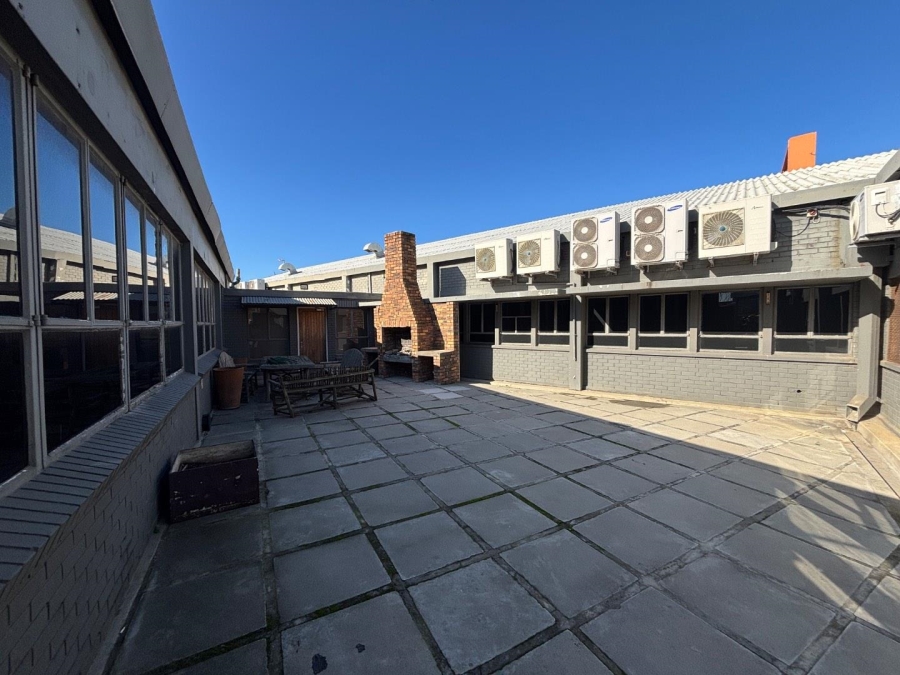To Let commercial Property for Rent in Paarden Eiland Western Cape